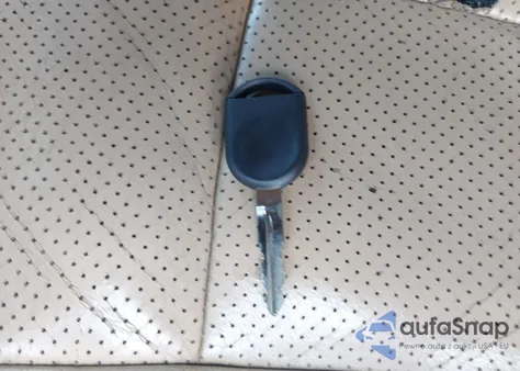 2012 Ford F-150 Lariat z USA, uszkodzony, nr VIN 1FTFX1EF4CFB50705